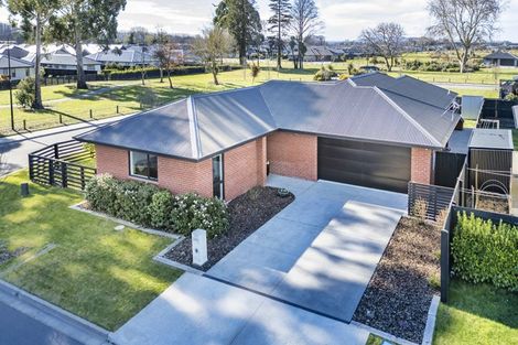 Photo of property in 22 Minerva Crescent, Woodend, 7610