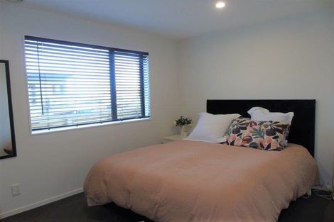 Photo of property in 7 Cameron Street, Kaiwharawhara, Wellington, 6035