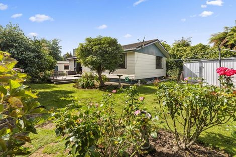 Photo of property in 2b Wyndham Road, Hannahs Bay, Rotorua, 3010