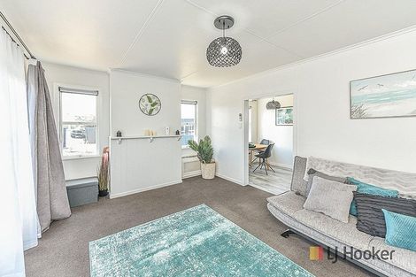 Photo of property in 155 Puriri Street, Castlecliff, Whanganui, 4501