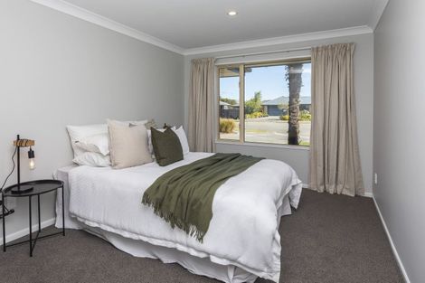 Photo of property in 18 Excalibur Place, Burwood, Christchurch, 8083