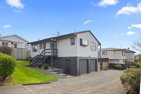 Photo of property in 2 The Glade South, Pukekohe, 2120