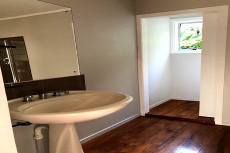 Photo of property in 1099 Whangaparaoa Road, Tindalls Beach, Whangaparaoa, 0930