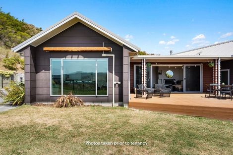 Photo of property in 19 Esk View Road, Eskdale, Napier, 4182