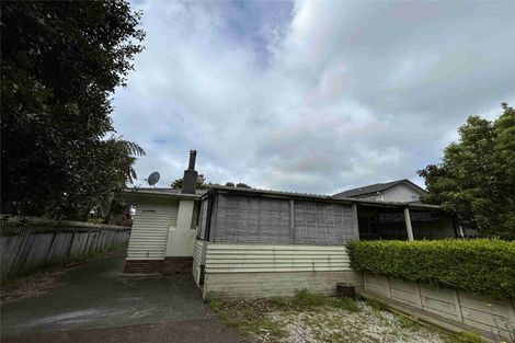 Photo of property in 58 Taikata Road, Te Atatu Peninsula, Auckland, 0610