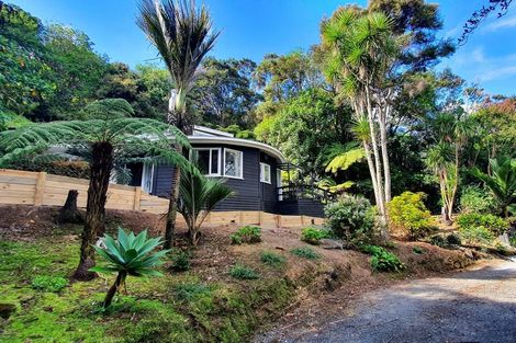 Photo of property in 1080 Sandspit Road, Sandspit, Warkworth, 0982