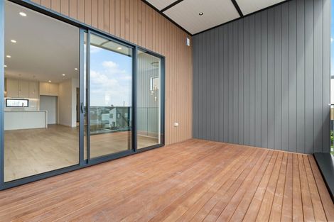 Photo of property in 55 Puihi Crescent, Massey, 0614