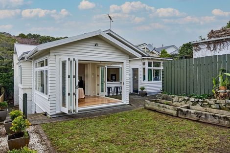 Photo of property in 14 Flers Street, Karori, Wellington, 6012
