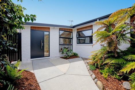 Photo of property in 61 Simpson Road, Papamoa Beach, Papamoa, 3118