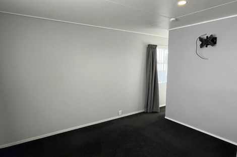 Photo of property in 44 Kaimanawa Street, Kelvin Grove, Palmerston North, 4414