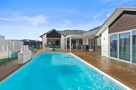 Photo of property in 19 Mike Smith Drive, Cambridge, 3434