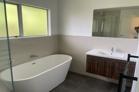 Photo of property in 2/37 Seabrook Avenue, New Lynn, Auckland, 0600