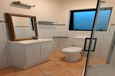 Photo of property in 20-22 Austin Road, Greenhithe, Auckland, 0632