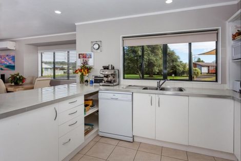 Photo of property in 2 Morcom Drive, Cooks Beach, Whitianga, 3591