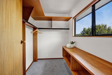 Photo of property in 6 Bushview Place, Upper Vogeltown, New Plymouth, 4310