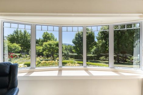 Photo of property in 33 Ferry Hill Drive, Lower Shotover, Queenstown, 9371