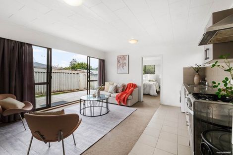 Photo of property in 63 La Trobe Street, Pakuranga Heights, Auckland, 2010