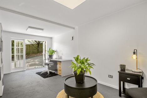 Photo of property in 68 Palmerston Road, Birkenhead, Auckland, 0626