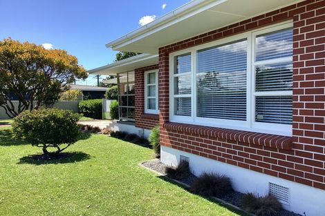 Photo of property in 17 Hinaki Street, Inner Kaiti, Gisborne, 4010