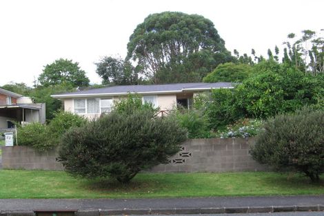 Photo of property in 22 Autumn Avenue, Glen Eden, Auckland, 0602