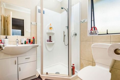 Photo of property in 235 Triangle Road, Massey, Auckland, 0614