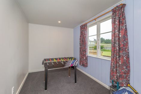 Photo of property in 10 Ewing Street, Hokio Beach, Levin, 5571