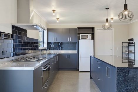 Photo of property in 9 Golf Vue Place, Castlecliff, Whanganui, 4501