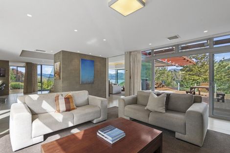 Photo of property in 56 Governors Bay Road, Cass Bay, Lyttelton, 8971
