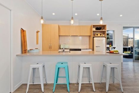 Photo of property in 18 Oka Street, Papamoa Beach, Papamoa, 3118