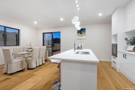 Photo of property in 44 Cooladawson Drive, Flat Bush, Auckland, 2019