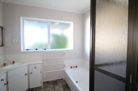 Photo of property in 71 Durham Street, Waikiwi, Invercargill, 9810