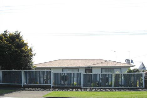 Photo of property in 206 Tukapa Street, Westown, New Plymouth, 4310