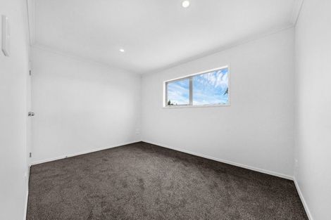 Photo of property in 5 Frank Evans Place, Henderson, Auckland, 0610