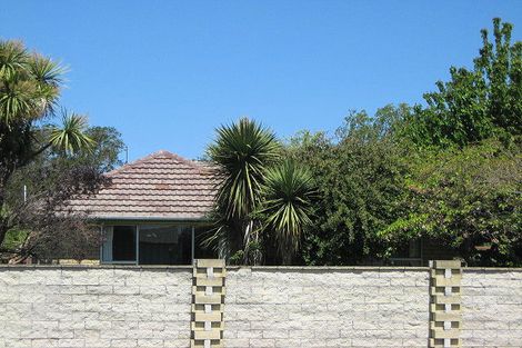 Photo of property in 70 Farquhars Road, Redwood, Christchurch, 8051