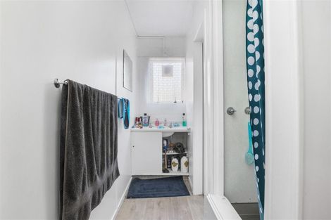 Photo of property in 226 Old Farm Road, Hamilton East, Hamilton, 3216