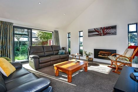 Photo of property in 54 Forest Drive, Parklands, Christchurch, 8083
