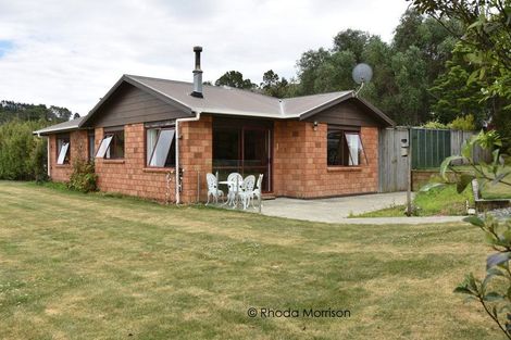 Photo of property in State Highway 12, Paparoa, Maungaturoto, 0583