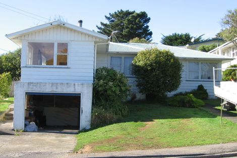 Photo of property in 8 Beazley Avenue, Paparangi, Wellington, 6037