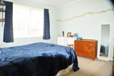 Photo of property in 129 Apollo Parade, Milson, Palmerston North, 4414