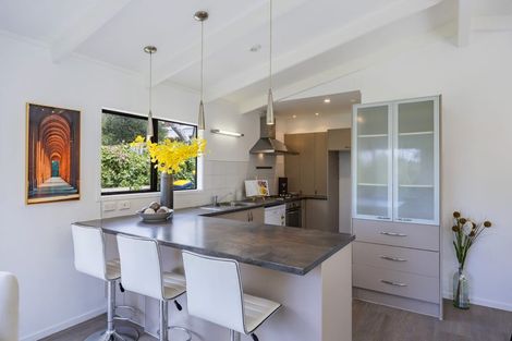 Photo of property in 2/104 Ocean View Road, Northcote, Auckland, 0627