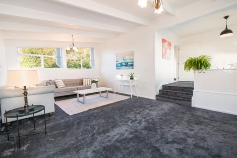 Photo of property in 336 Roscommon Road, Clendon Park, Auckland, 2103