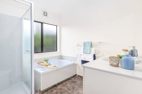 Photo of property in 12 Toru Road, Paraparaumu Beach, Paraparaumu, 5032