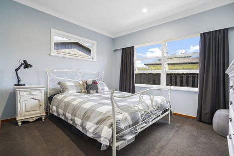 Photo of property in 1 Seifert Street, Forest Lake, Hamilton, 3200