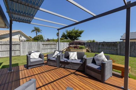 Photo of property in 19 Amberley Crescent, Bethlehem, Tauranga, 3110