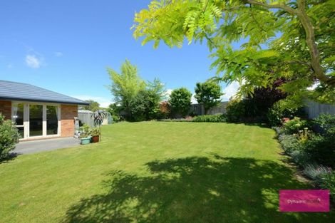 Photo of property in 21 Willowview Drive, Redwood, Christchurch, 8051