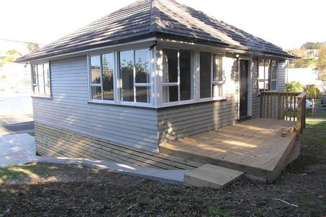 Photo of property in 14 Beverley Road, Stanmore Bay, Whangaparaoa, 0932