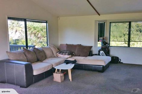 Photo of property in 80j Tirimoana Road, Te Atatu South, Auckland, 0602