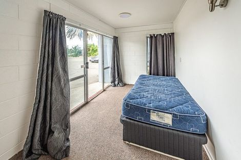 Photo of property in 1 Hurworth Place, College Estate, Whanganui, 4500