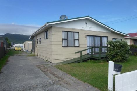 Photo of property in 63 Doyle Street, Blaketown, Greymouth, 7805