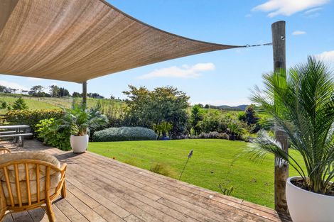 Photo of property in 252 Oneriri Road, Kaiwaka, 0573